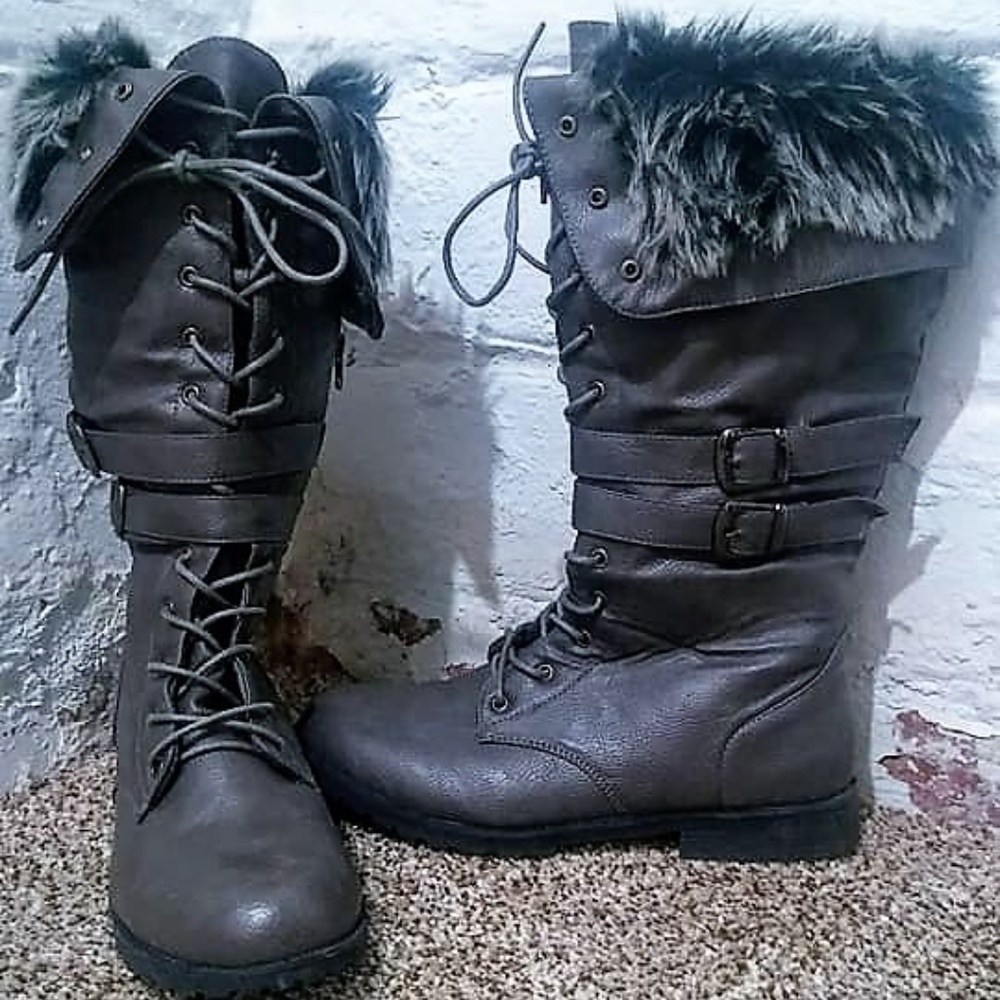 Faux fur boots